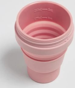 STOJO - Opvouwbare Beker - To Go - Roze - 237ml (8oz) - Herbruikbaar -Keukenserie Winkel 1028x1200 1