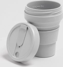 STOJO - Opvouwbare Beker - To Go - Grijs - 237ml - Herbruikbaar 17 STOJO - Opvouwbare Beker - To Go - Grijs - 237ml - Herbruikbaar -Keukenserie Winkel 1132x1200