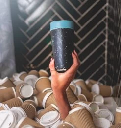 Circular&Co. Herbruikbare To Go Koffiebeker (rCUP) Zwart/zwart 8oz/227ml -Keukenserie Winkel 1133x1200