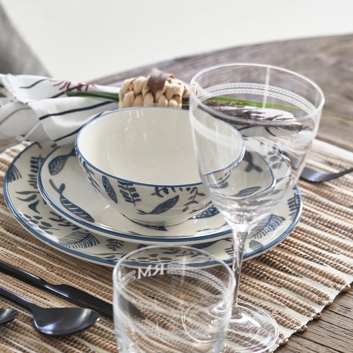 Riviera Maison Bord, Dinerbord, Servies, Tafeldecoratie Voor Eetkamer, Keuken - First Catch Dinner Plate - Blauw - Keramiek - 1 Stuk 5 Riviera Maison Bord, Dinerbord, Servies, Tafeldecoratie Voor Eetkamer, Keuken - First Catch Dinner Plate - Blauw - Keramiek - 1 Stuk - Afbeelding 3