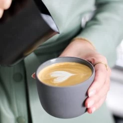 Melkopschuimkannetje Essentials - Zwart - 350ml - Melkkannetje Opschuim - Melkkannetje RVS - Melkkan -Keukenserie Winkel 1200x1200 1093