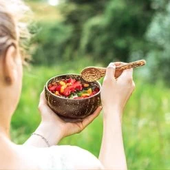 Ecowize Coconut Bowls (Set Van 3) - Kokosnoot Kom & Schaal - Met 3 Lepels, 3 Vorken En 8 Bamboe Rietjes - Zero Waste & Herbruikbaar - Duurzaam Cadeau -Keukenserie Winkel 1200x1200 1135