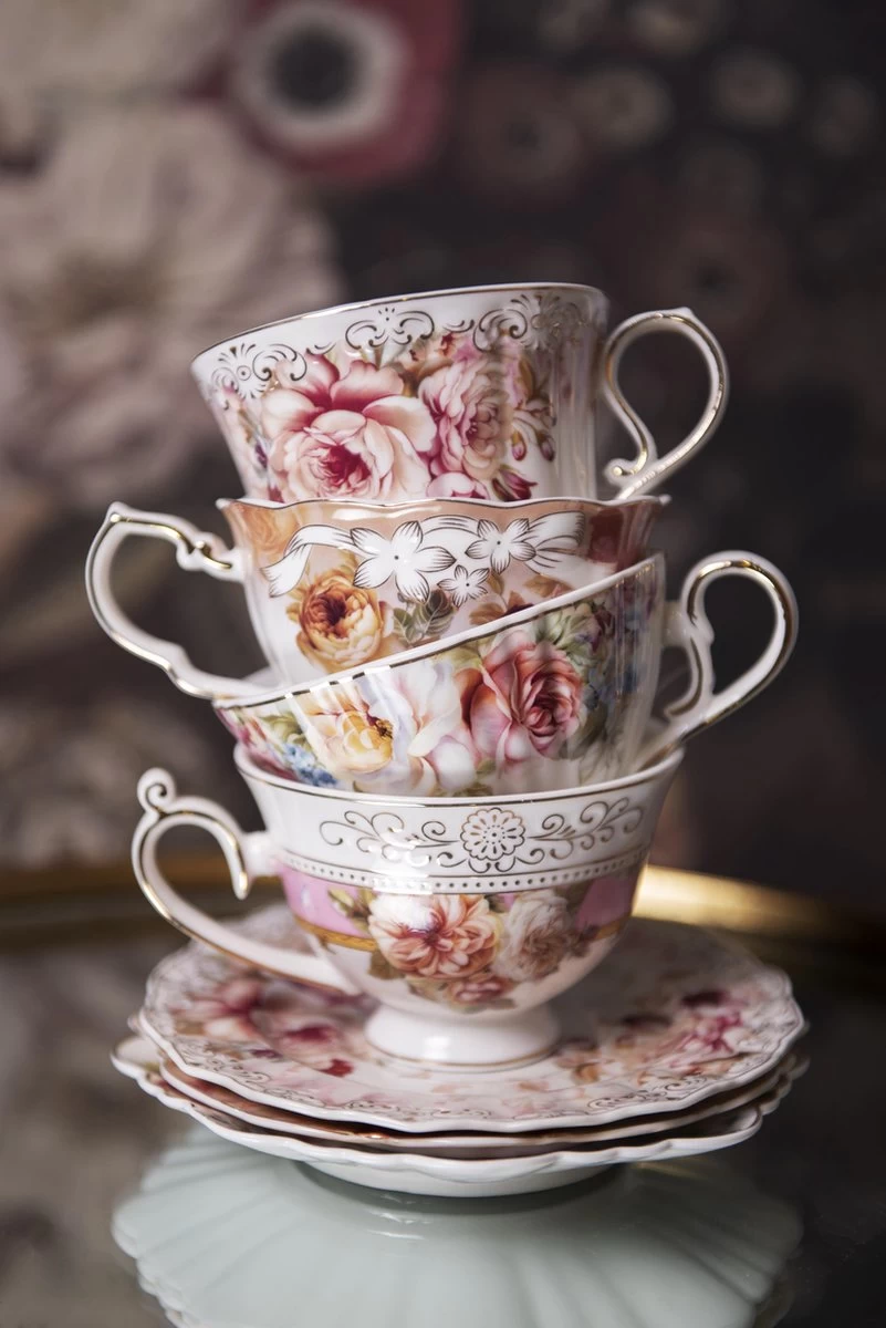 Clayre & Eef Kop En Schotel 200 Ml Roze Wit Porselein Rond Bloemen Servies Cadeau Voor Haar Cappuccino 7 Clayre & Eef Kop En Schotel 200 Ml Roze Wit Porselein Rond Bloemen Servies Cadeau Voor Haar Cappuccino - Afbeelding 5