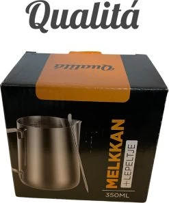 Qualitá® Melkkan Met Art Pen - Barista Melkkannetje - 350 ML - Melkopschuimkannen -Keukenserie Winkel 998x1200 2